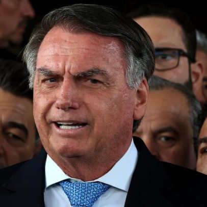 Defesa: Bolsonaro pediu conserto de arma e nega relação com prisão domiciliar