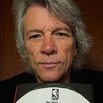 Jon Bon Jovi celebra recuperação total da voz após temor de fim de carreira