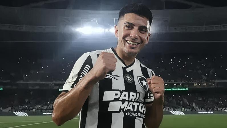 Almada esteve presente no ano histórico de 2024 para o Botafogo