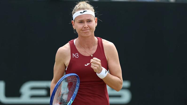 Pliskova e Bouzkova duelam pela final em Nottingham; Navarro vence