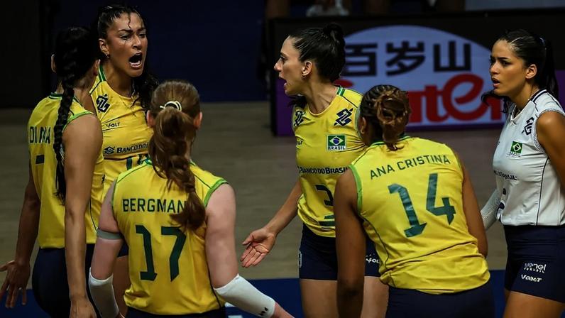 Brasil comemora ponto em jogo contra a República Dominicana pela VNL 2026 (Foto: Volleyball World)