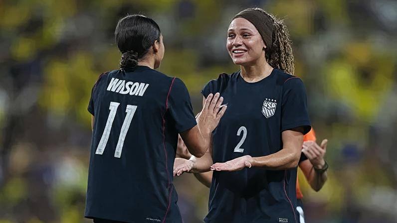 EUA vence Brasil em duelo tenso e interrompe boa fase da seleção feminina