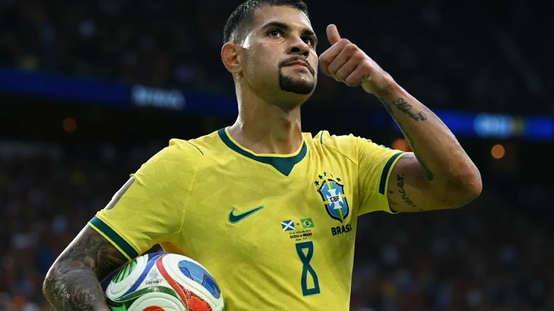 Bruno Guimarães se destacou com duas assistências em Brasil x Escócia