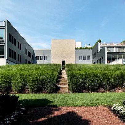 De Hamptons a Saint-Tropez, feiras de design PAD e Nomad seguem o sol