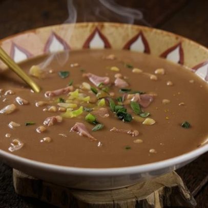 Nove caldos fáceis para festa junina