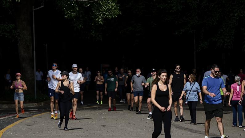 São Paulo (SP) 31/08/2024 - Paulistanos aproveitam o calor em São Paulo no Parque do Ibirapuera.. Foto: Paulo Pinto/Agência Brasil
