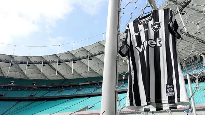 Camisa do Botafogo na Arena Fonte Nova