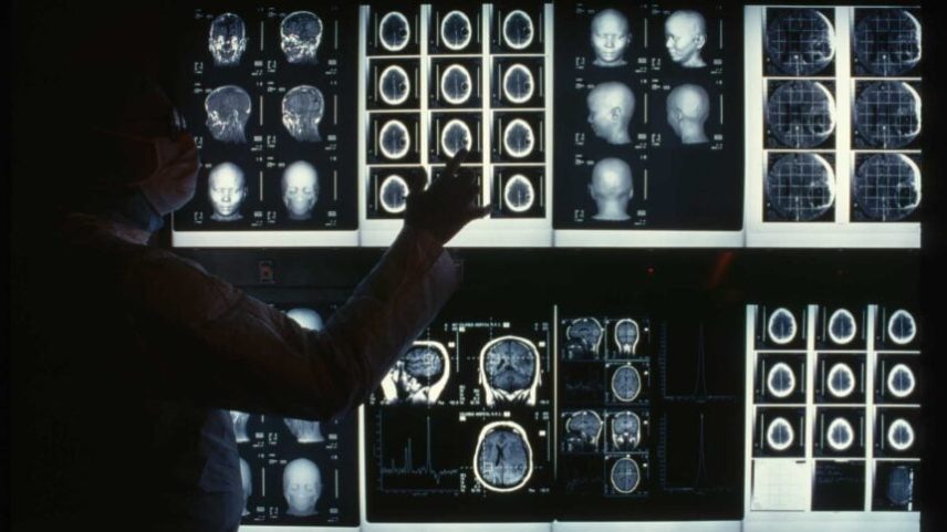 Terapias com RNAs e vírus modificados avançam contra o câncer cerebral
