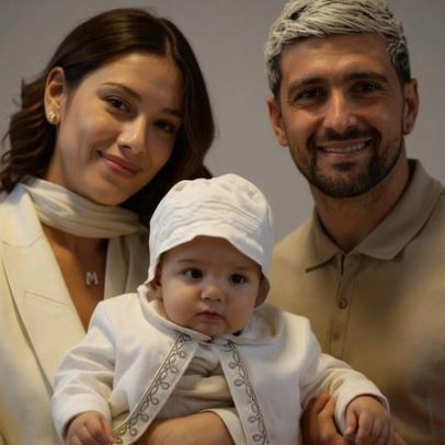 Arrascaeta e Camila Bastiani celebram batizado do filho Milano