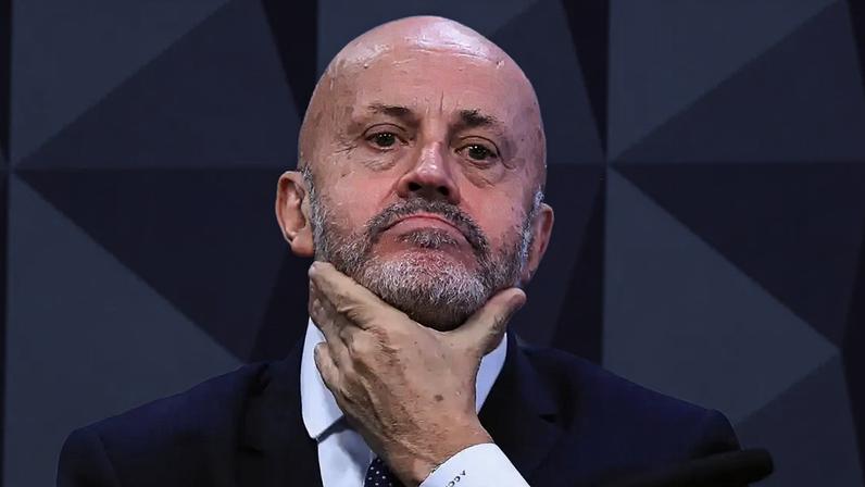 Mendonça cobra explicações sobre suposta oferta de delação ao careca do INSS