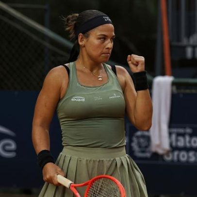 Carol Meligeni vence duelo nacional e avança às semifinais em Cuiabá