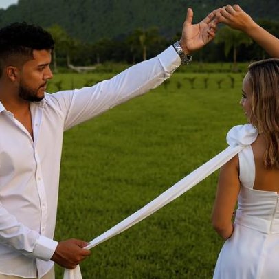 Convite para estudar Bíblia ganha formato de história de amor