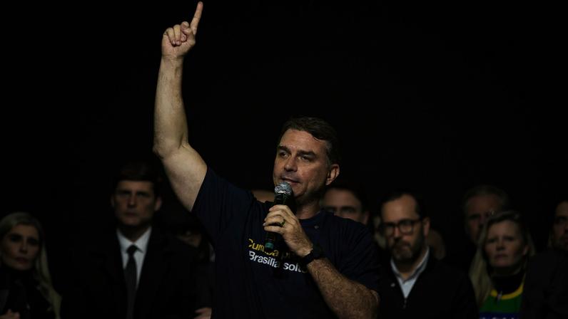 O senador e pré-candidato à Presidência da República, Flávio Bolsonaro. (Foto: Hedeson Alves / EFE)