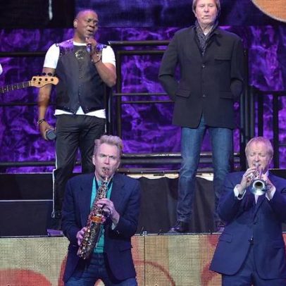 Semelhanças entre Earth, Wind & Fire e Chicago chamam atenção