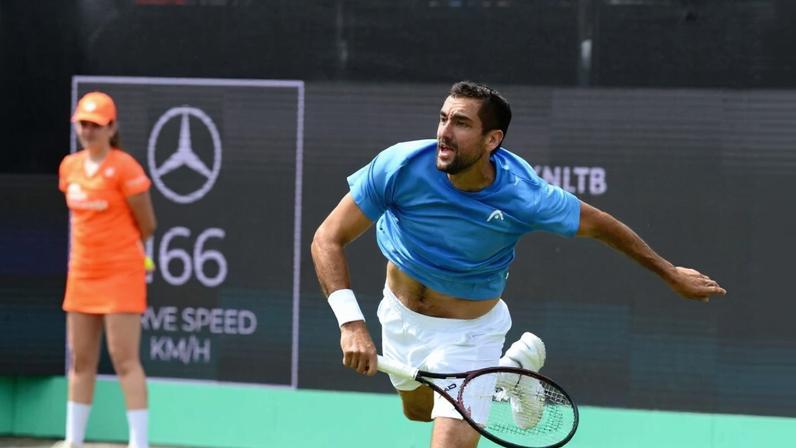 Medvedev e Cilic têm jogos suspensos por chuva na Holanda