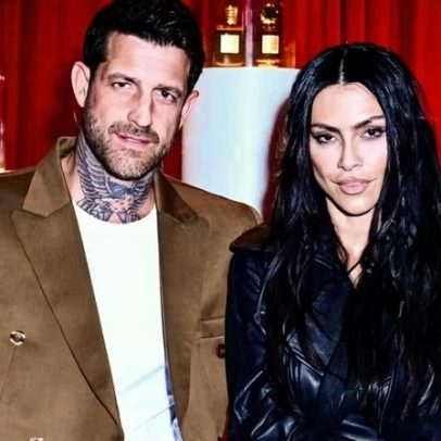 Cleo Pires e marido participam de evento de beleza em São Paulo