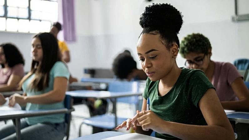 Webinário lança ciclo formativo sobre educação integral
