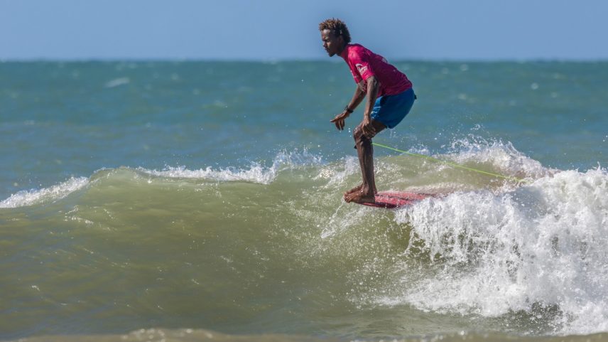 Darlan Almeida foi o destaque da prmieira etapa do Surf Brasil Longboard Pro em Baía Formosa — Foto: Fabriciano Jr./Surf Brasil
