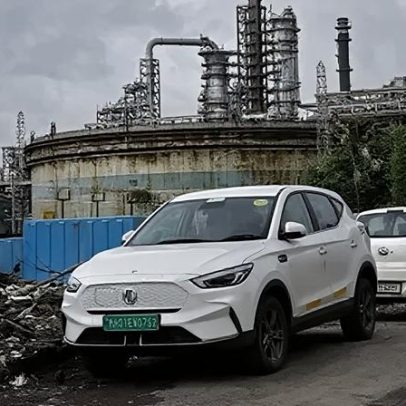 Combustível caro leva mais indianos a comprar carros elétricos, desafios permanecem