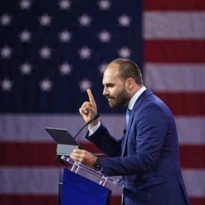 Plano de Eduardo Bolsonaro para tornar-se suplente de senador não avança