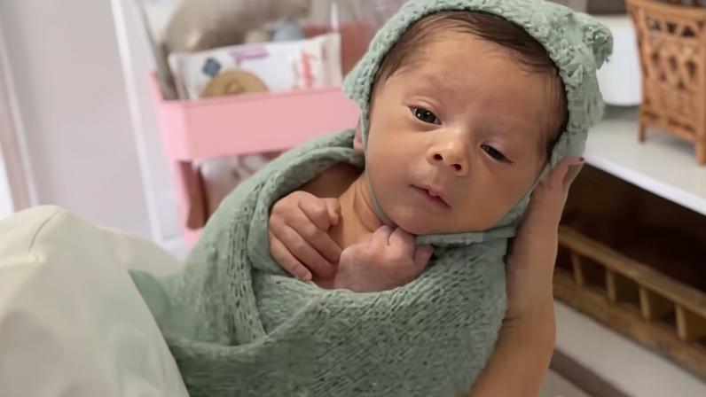 Lore Improta faz ensaio newborn com Levi, seu filho com Léo Santana — Foto: Reprodução/Instagram