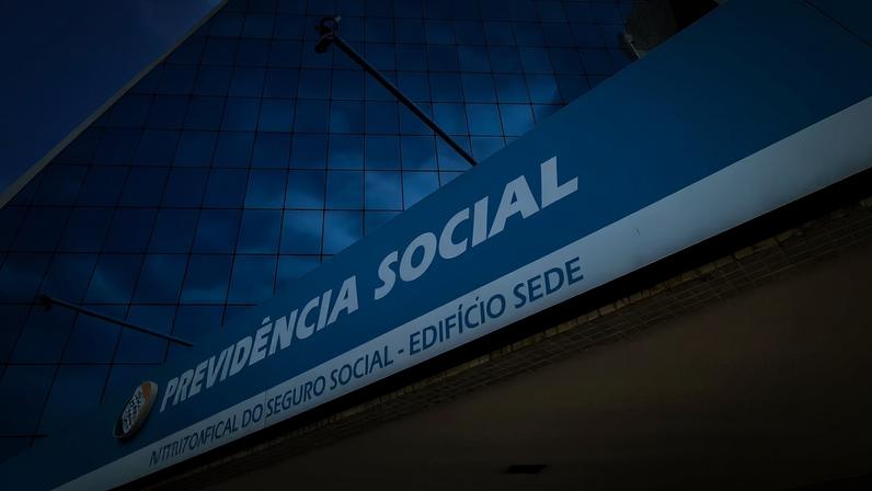 Prédio do Instituto Nacional do Seguro Social (INSS). — Foto: Rafa Neddermeyer/Agência Brasil
