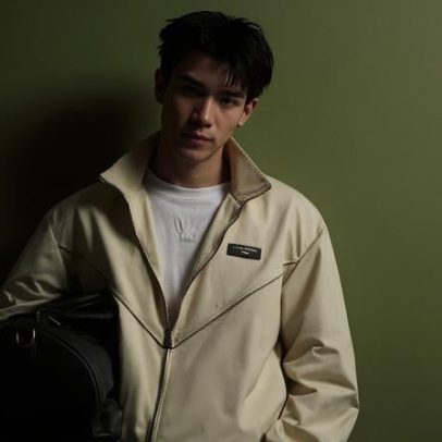 Fourth Nattawat entra para a Louis Vuitton ao lado de Lisa e BamBam