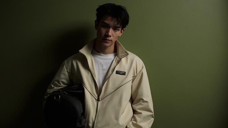 Fourth Nattawat entra para a Louis Vuitton ao lado de Lisa e BamBam