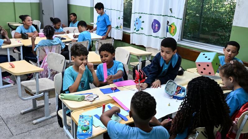 Governo fixa piso nacional do magistério em R$ 5,1 mil