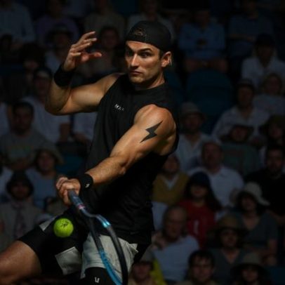 Draper volta a vencer na grama de Eastbourne