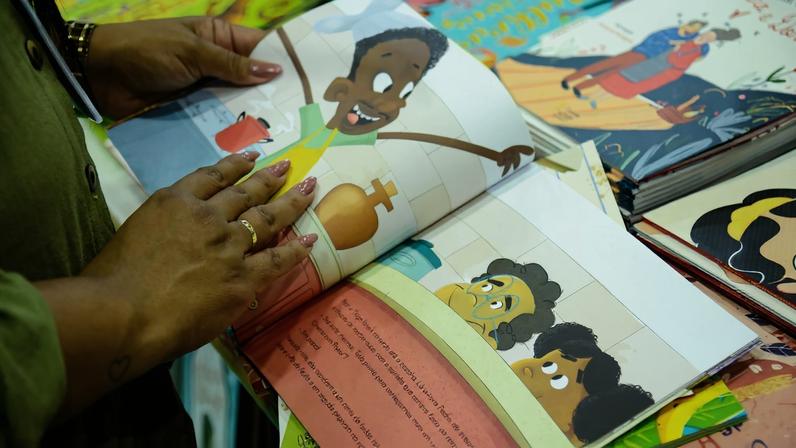 Rio de Janeiro (RJ), 05/09/2023 – Público lota a 20ª Bienal do Livro do Rio de Janeiro, no Riocentro, na Barra da Tijuca, zona oeste da capital fluminense. Foto: Tomaz Silva/Agência Brasil