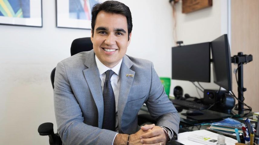 Enteado de Wagner cobra dinheiro a Lima, diz PF