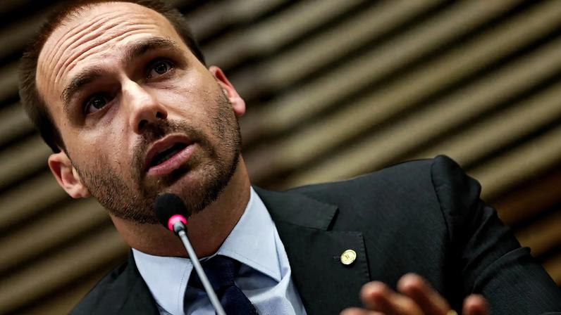Eduardo Bolsonaro afirma que condenação do STF busca tirá-lo das eleições