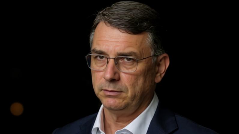 Tarcísio de Freitas e Flávio Bolsonaro — Foto: Reprodução