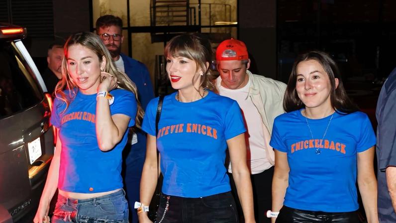 Alana Haim faz camiseta de Taylor Swift com ferramenta prática