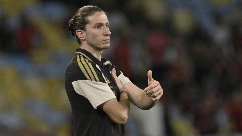 Filipe Luís em Flamengo x Sampaio Corrêa — Foto: André Durão