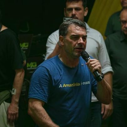 Flávio Bolsonaro afirma em Belém que quer flexibilizar licenças ambientais