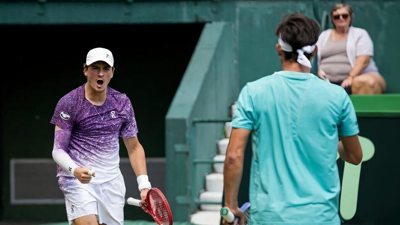 Fonseca vence novamente com Altmaier e chega à segunda final de duplas