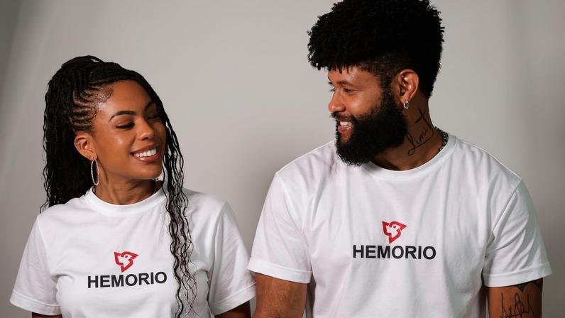Marvvila e Morfasi estrelam campanha especial de Dia dos Namorados do Hemorio
