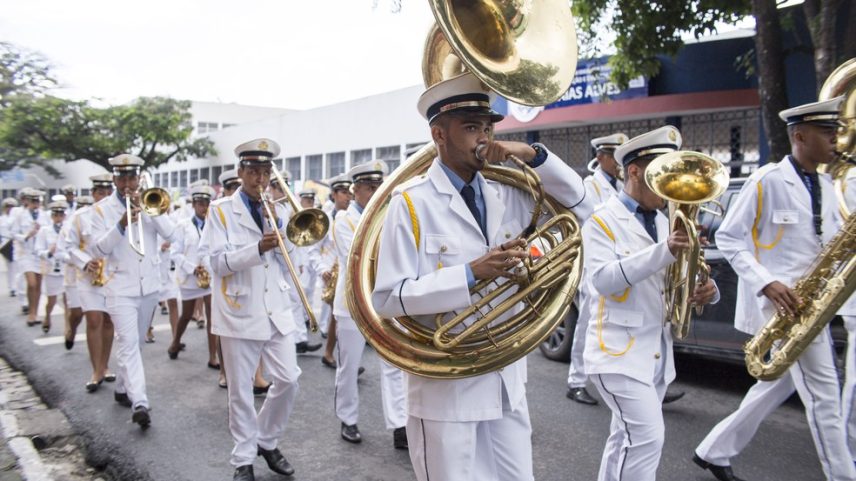 Senado aprova transferência simbólica da sede para Salvador no 2 de Julho