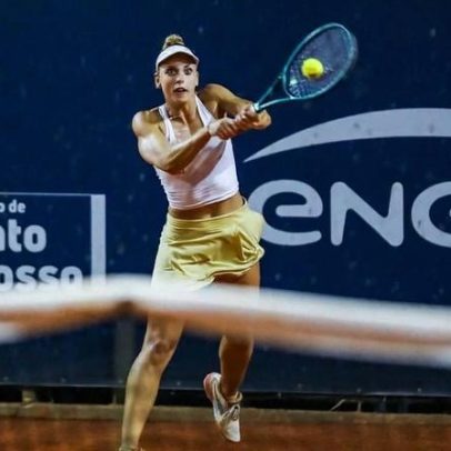 Carol Meligeni enfrenta Luiza Fullana por vaga na semifinal em Cuiabá