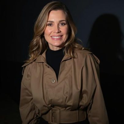 Flávia Alessandra celebra Dia dos Namorados com amigas sem Otaviano Costa