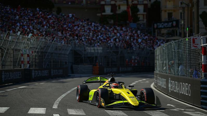 Rafael Câmara foi de décimo a oitavo na sprint da F2 2026 em Mônaco — Foto: James Sutton - Formula 1/Formula 1 via Getty Images