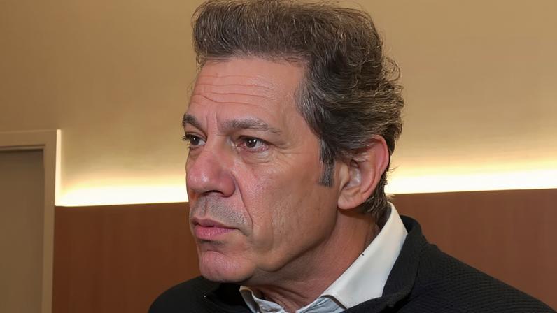 Haddad crítica privatização da Sabesp, diz que companhia saudável virou problema
