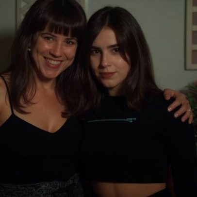 Wanessa Camargo resgata fotos antigas em comemoração ao aniversário da mãe