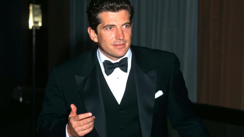 JFK Jr. teria feito proposta à Princesa Diana e elogiado uma parte de seu corpo