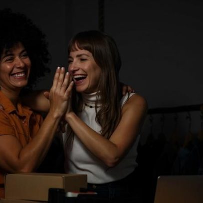 4,5 mil brasileiros: como consumidores constroem e rompem confiança em marcas