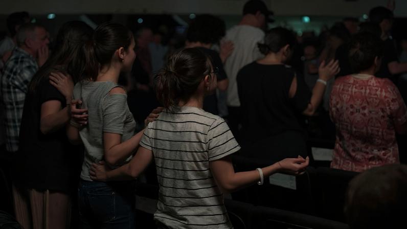 Pastor Otha Turnbough fala sobre o dom de línguas em podcast sobre espiritualidade.