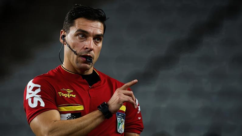 Rodolpho Toski Marques é o assistente do VAR em Holanda e Japão na Copa do Mundo (Foto: Reprodução /CBF)