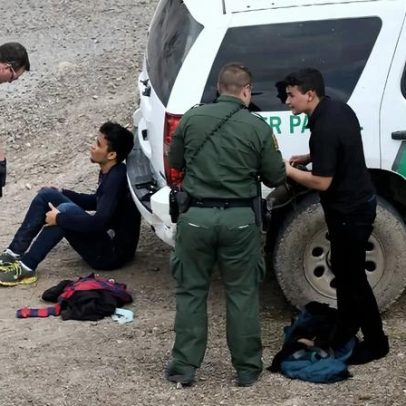 Justiça dos EUA condena 8 pessoas por ataque a centro de detenção de imigrantes